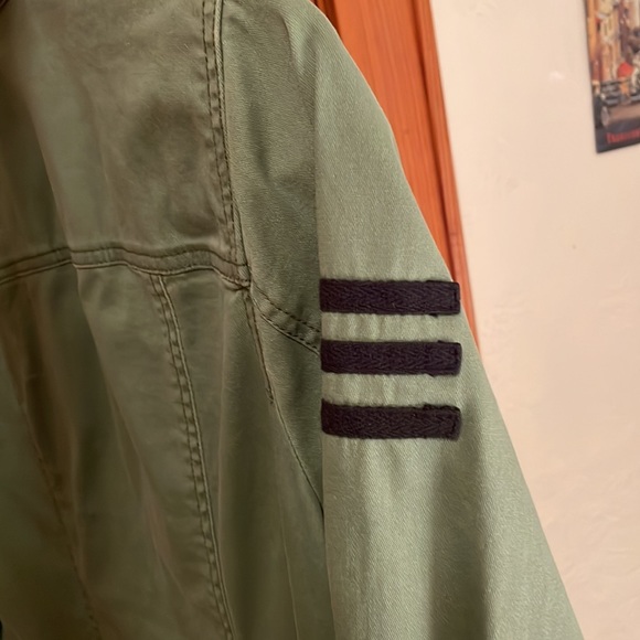 Military Utility Jacket - Picture 4 of 6